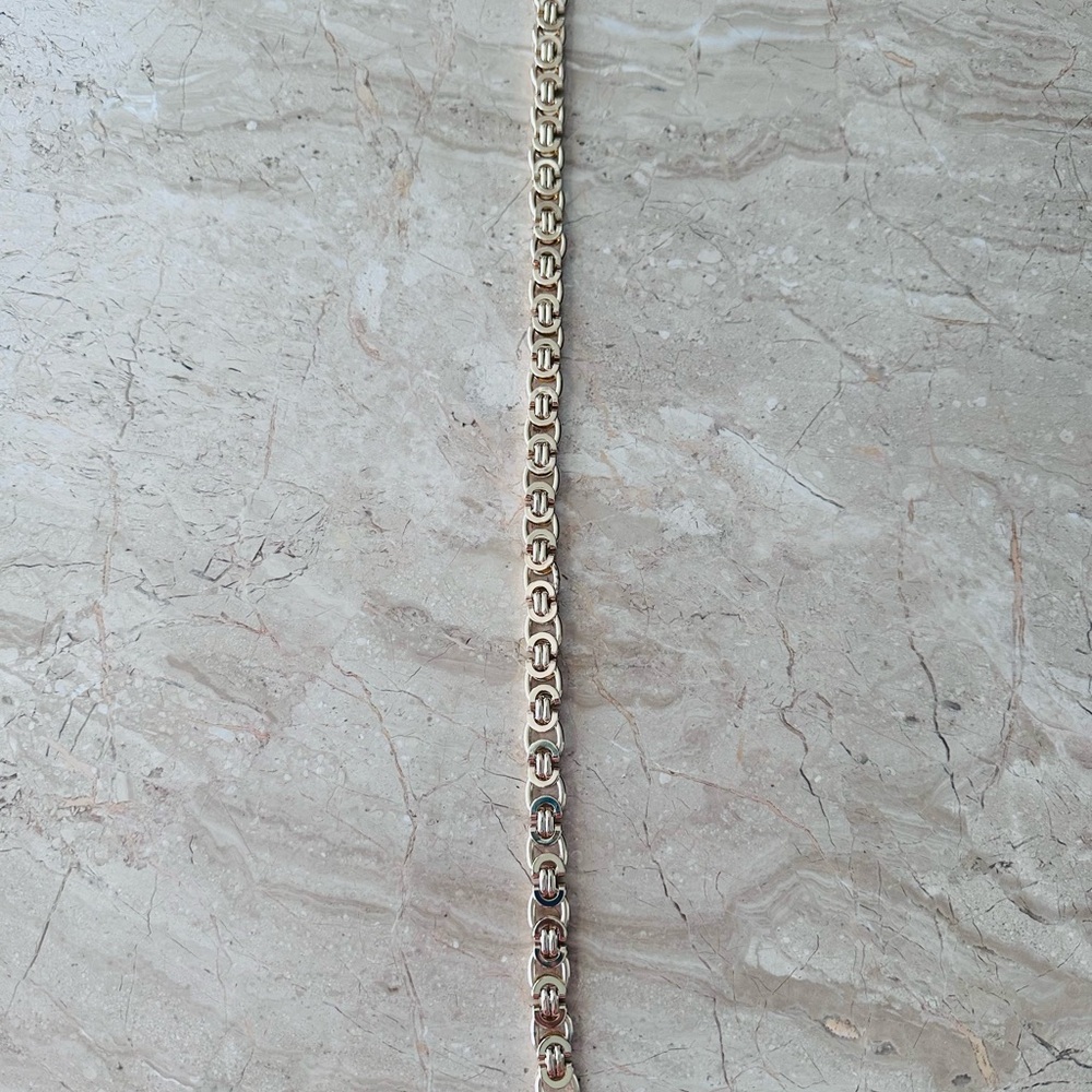 #39 Banana Republic Link Chain Gold Tone 18 inch - Like New - Picture 3 of 3